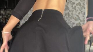 Ellie Leen’s Intense Pleasure Dildo Delights and Explosive Orgasms